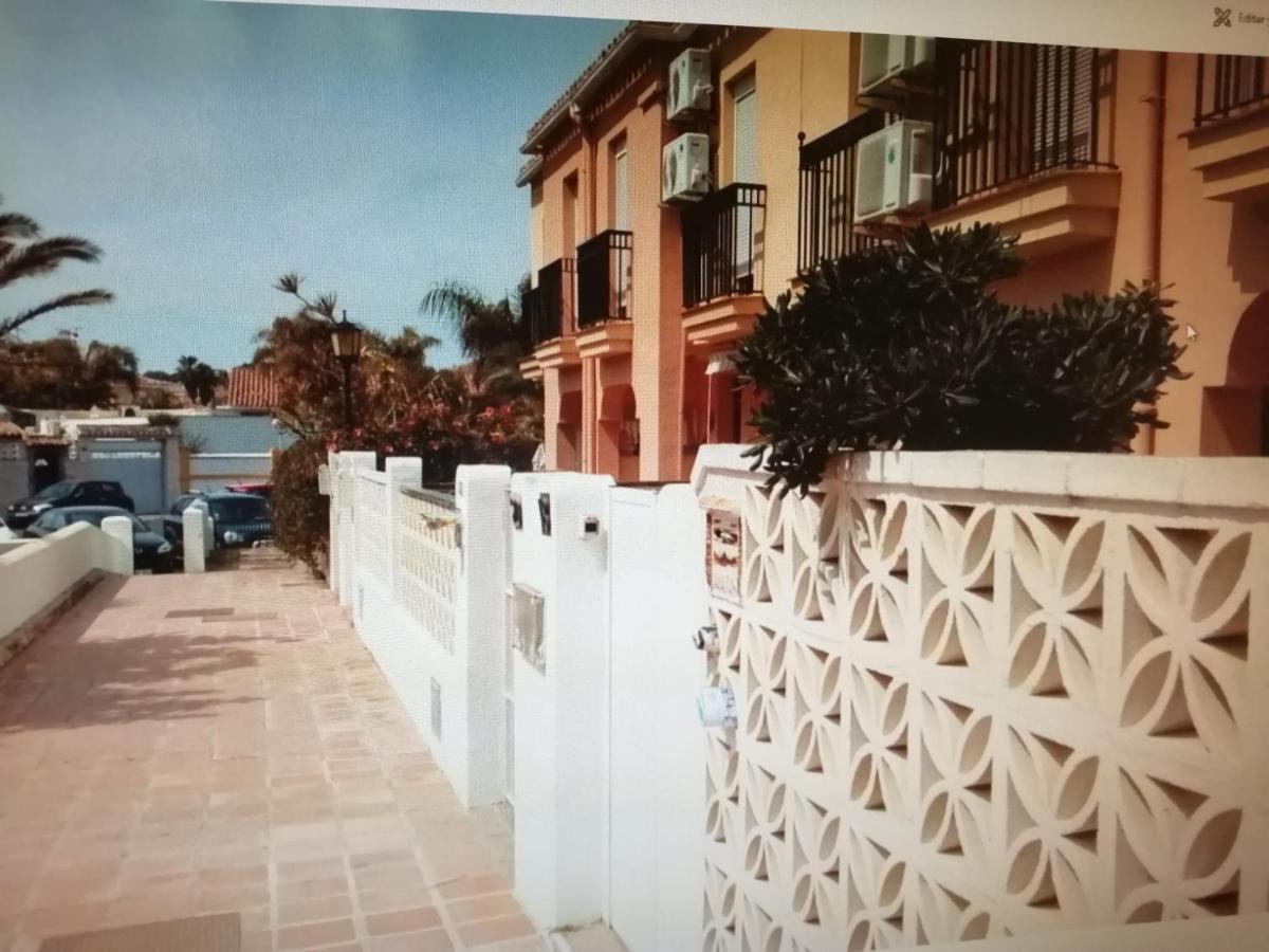 Apartamento Decada Los Alamos توريمولينوس المظهر الخارجي الصورة